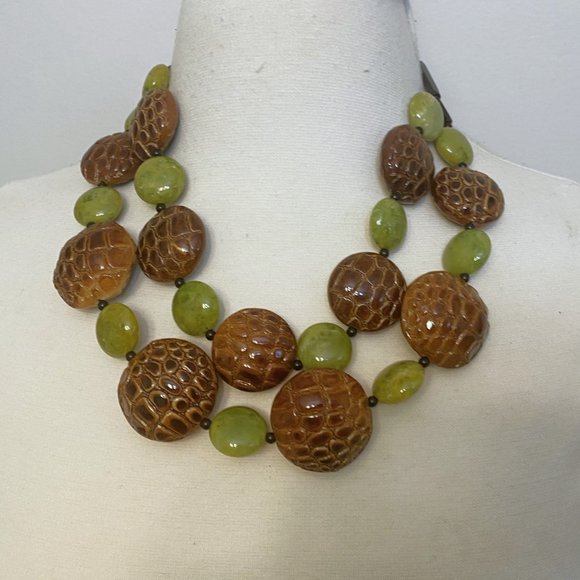 ANGELA CAPUTI Brown & Green Resin Two Strand Necklace - Picture 5 of 7
